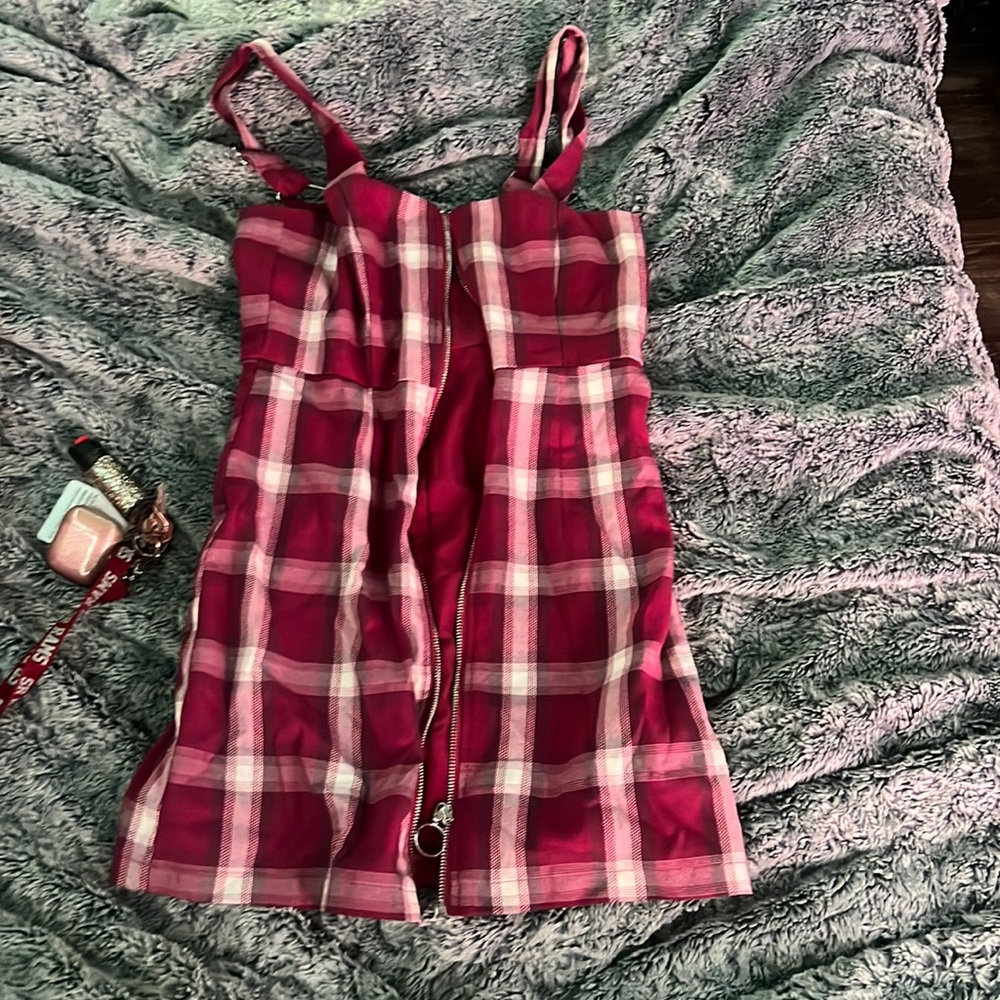 zip up dress